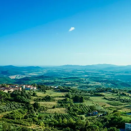 Tenuta Di Litiano * روكّاسترادا